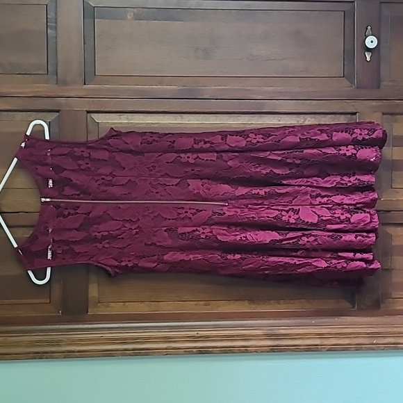 Ryan Michelle lace dress Lg burgandy lined sleeveless fit n flare coquette - Picture 2 of 7